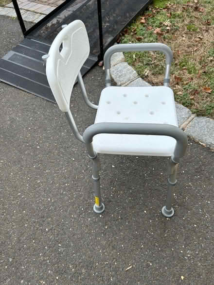 Photo of free Shower Chair (Never Used) (Middletown, NJ) #4