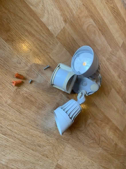 Photo of free LED floodlight (Southern Sunnyvale) #1