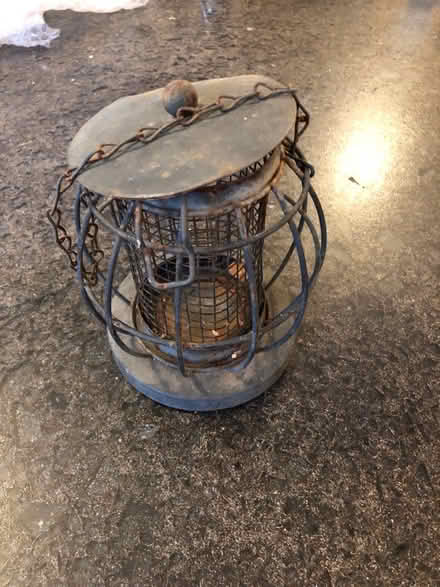 Photo of free Bird feeder (South Wimbledon SW19) #1