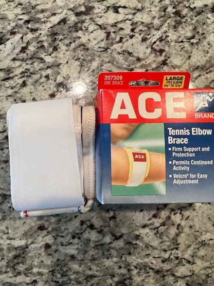 Photo of free 2 tennis elbow braces (Marriottsville) #1