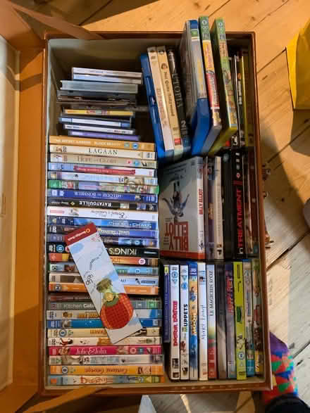 Photo of free CDs and DVDs French and other (Acton W3) #1