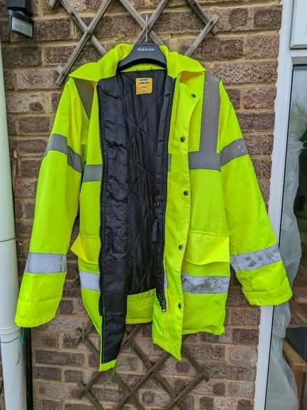 Photo of free Fluorescent jacket (Hook RG27) #3