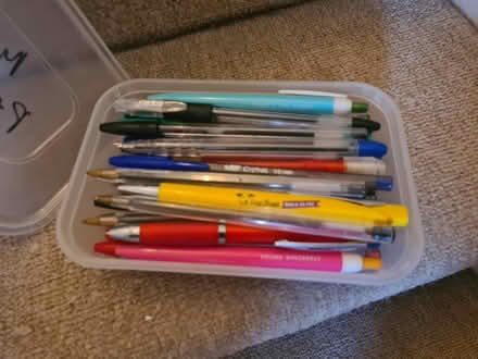 Photo of free A box of mixed pens (East Dulwich) #2