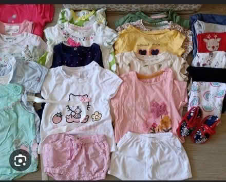 Photo of 6-12 months baby girl clothes (Woodley, RG5) #1