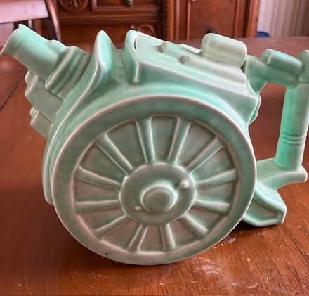 Photo of free teapot (Centrepointe) #2