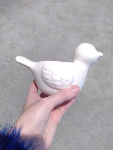 Photo of free Bird plant pot (GU12 Ash Green) #1