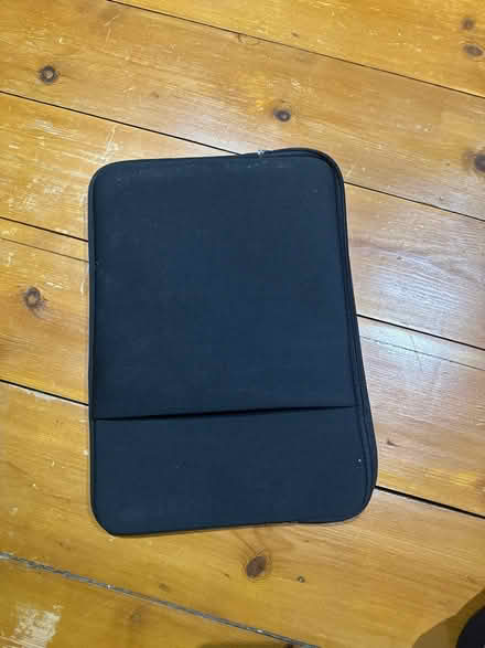 Photo of free 15 inch laptop sleeve (Balham) #1