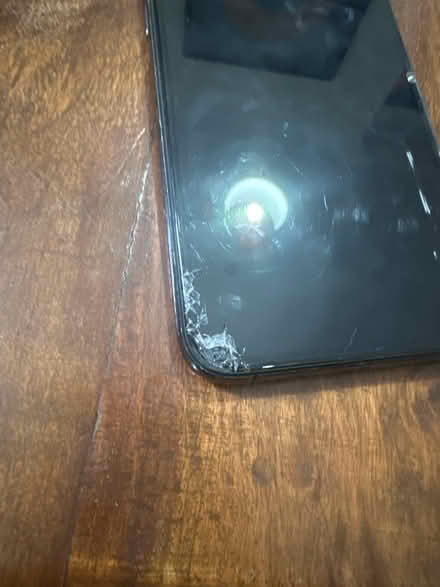 Photo of free iPhone XS 256GB (Balham) #3