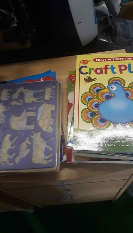 Photo of free Colouring books (SY22) #3