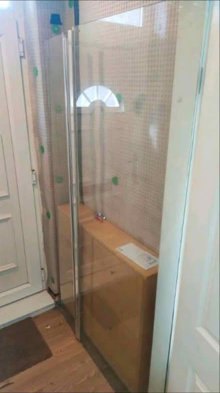 Photo of free Glass shower screen (S2- arbourthourne) #2