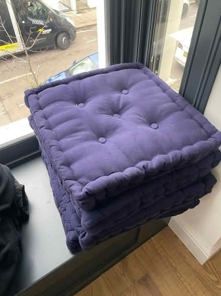 Photo of free 4 x window seat / outdoor pillows (Queen’s Park NW6) #1