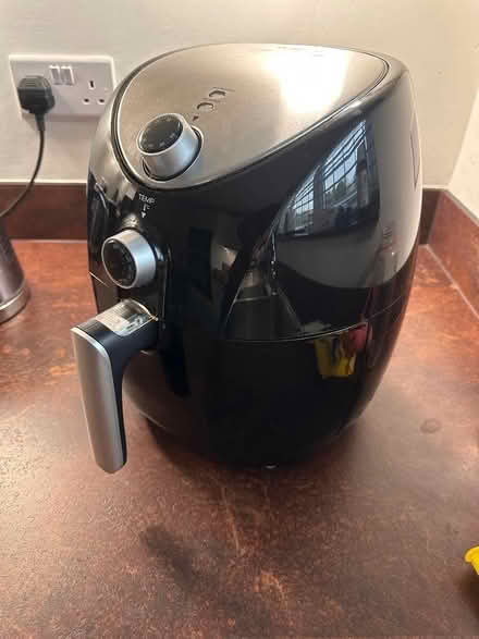 Photo of free Tower air fryer (Martin's Heron RG12) #2