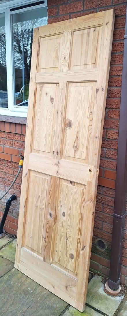 Photo of free Pine door (Ness CH64) #1