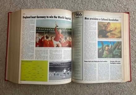 Photo of free Chronicle of the 20th Century (Reigate) #1