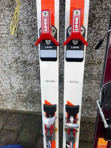 Photo of free 2 sets of skis/bindings and poles 185cm & 160 cm (Gatebeck LA8) #4