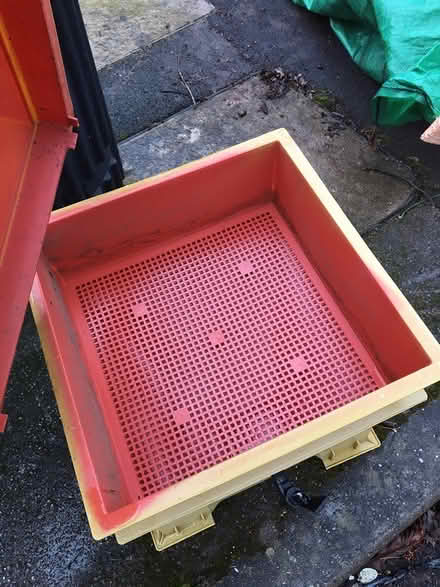 Photo of free Wormery - empty (RG1) #2