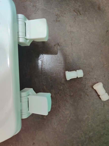 Photo of free New toilet seat, round (Ballard) #3