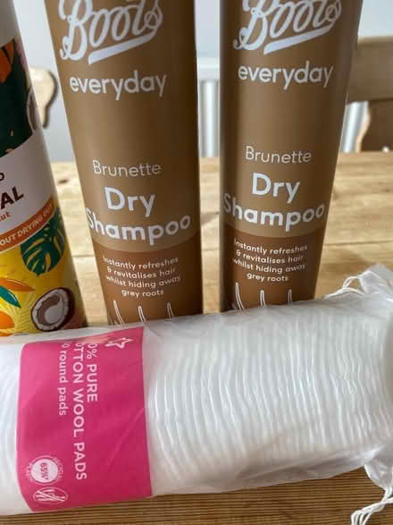 Photo of free Dry shampoo and make up remover pads (Potters Bar EN6) #4