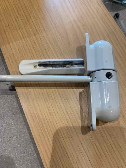 Photo of free White door closer (Malvern Link WR14) #1