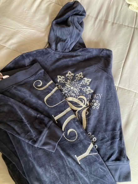 Photo of free Juicy Couture track suit (Pacifica) #1