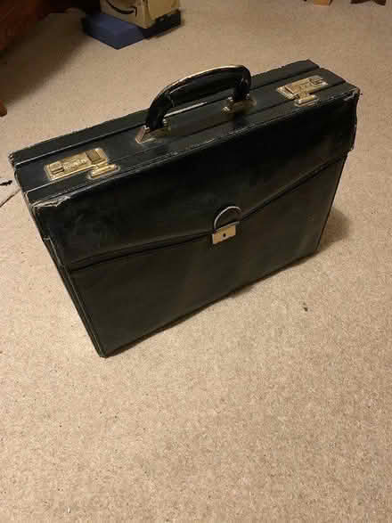 Photo of free Luxury Leather Briefcase (Fishponds BS16) #1