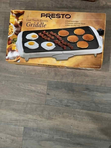 Photo of free Electric griddle (Ballpond area) #1