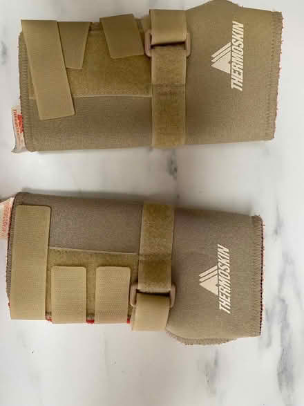 Photo of free 2 wrist supports (North Hinksey OX2) #1