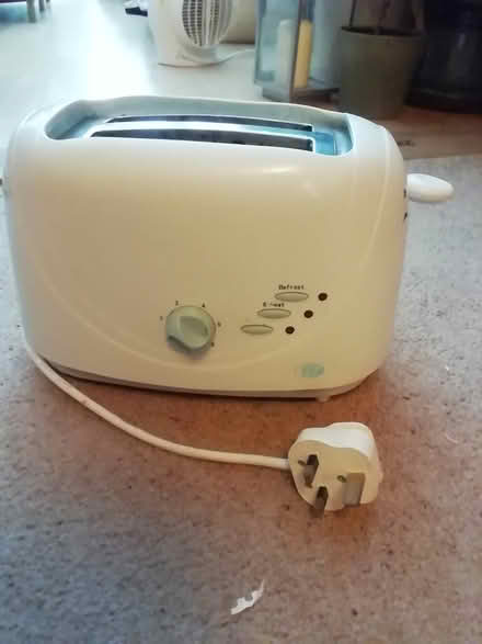 Photo of free Toaster (PO15 Hill Park) #1