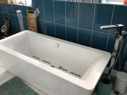 Photo of free Bath (Atherstone) #2