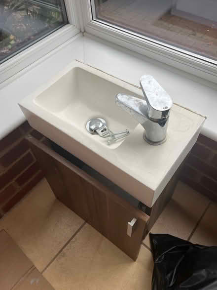 Photo of free Small cloakroom sink (woking) #1