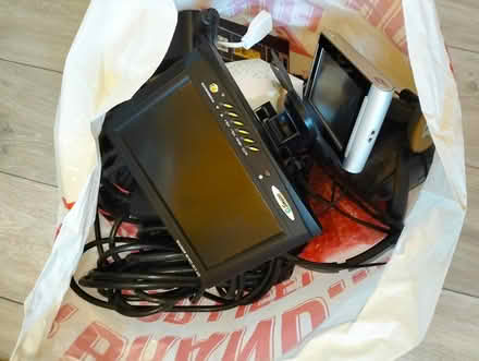 Photo of free Bag full of cables +all sorts (Swindon SN2) #3