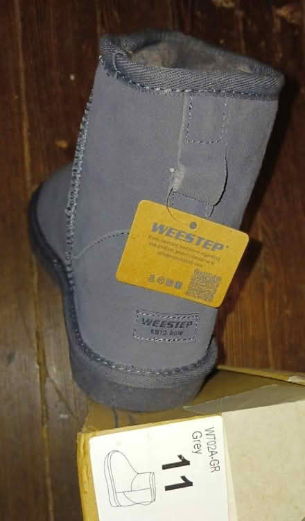 Photo of free Women's Boots 👢 (East Mt Airy) #1