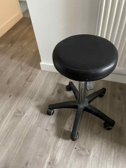 Photo of free Stool, adjustable height on wheels (Matlock DE4) #1