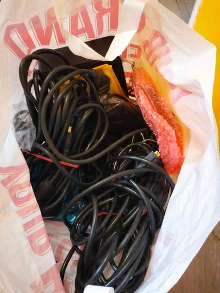Photo of free Bag full of cables +all sorts (Swindon SN2) #4