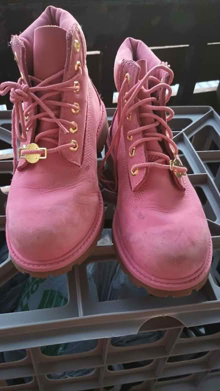 Photo of free Women and children shoes/boots (75237) #4