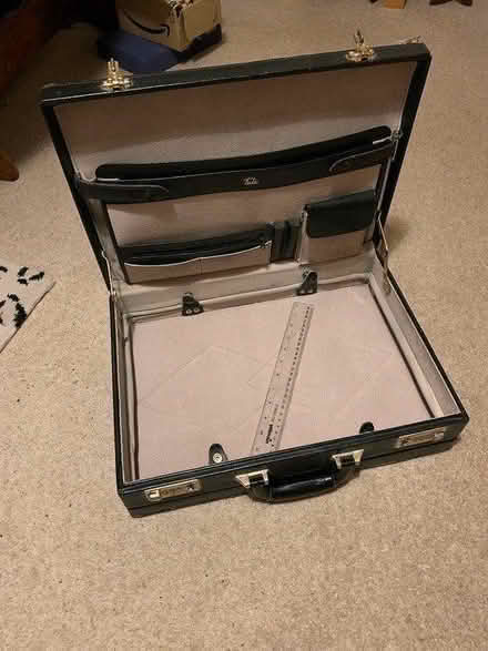 Photo of free Luxury Leather Briefcase (Fishponds BS16) #3