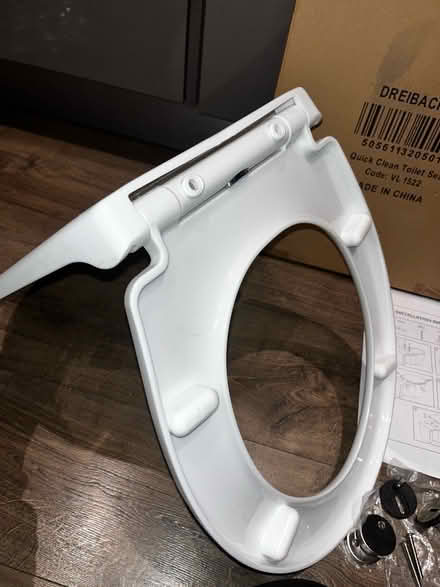 Photo of free Toilet seat with small missing part (HA8 / Edgware) #2