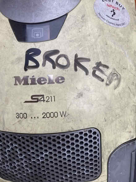 Photo of free broken miele - motor blown - n8 (N8 7 Off Middle Lane) #1