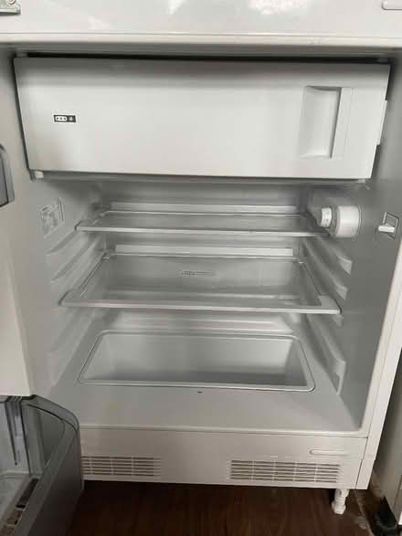 Photo of free Lamona integrated fridge (Welling DA16) #2