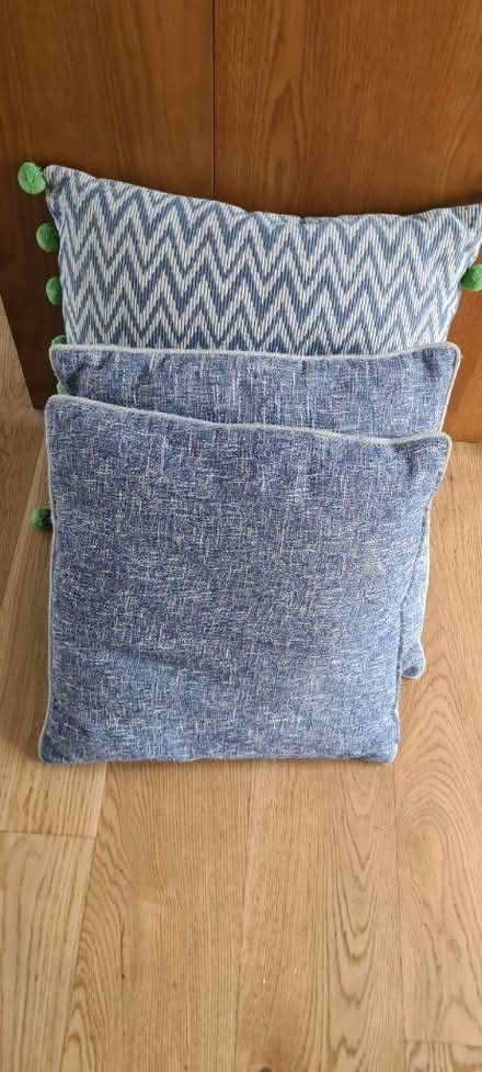Photo of free cushions and full length curtains (HP13) #1