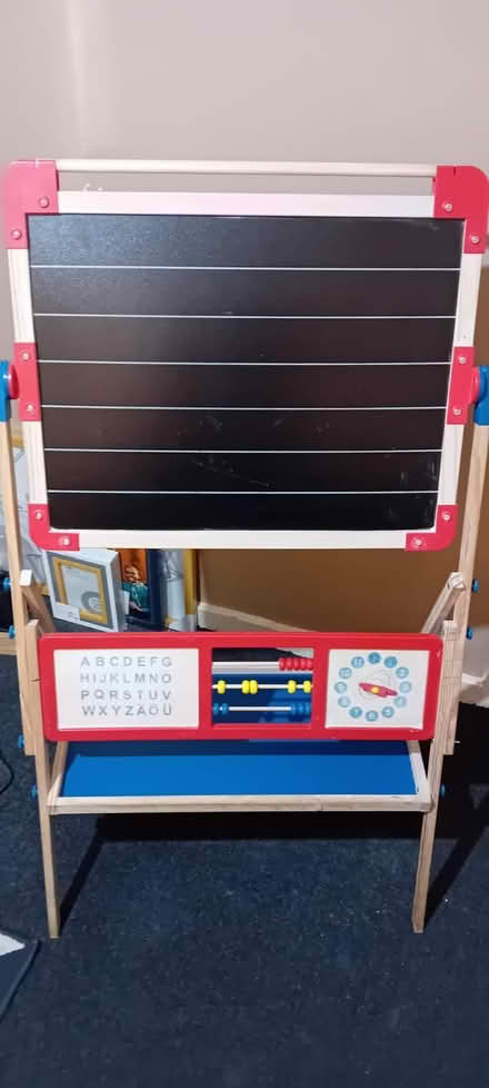 Photo of free Kids Easel (BD7) #3