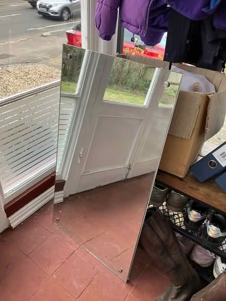 Photo of free 50 x 90 mirror (Thames Ditton) #2
