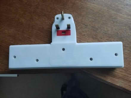 Photo of free Extension electrical 3 pin UK 4 gang socket (Sandilands CR0) #1