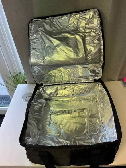 Photo of free Insulated Takeaway Food/Pizza Bag (Hove BN3) #2