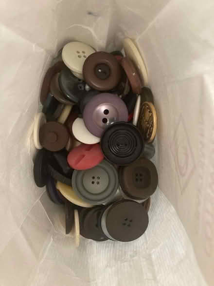 Photo of free Wool, fabric, buttons, leather (Oxlinch GL10) #1