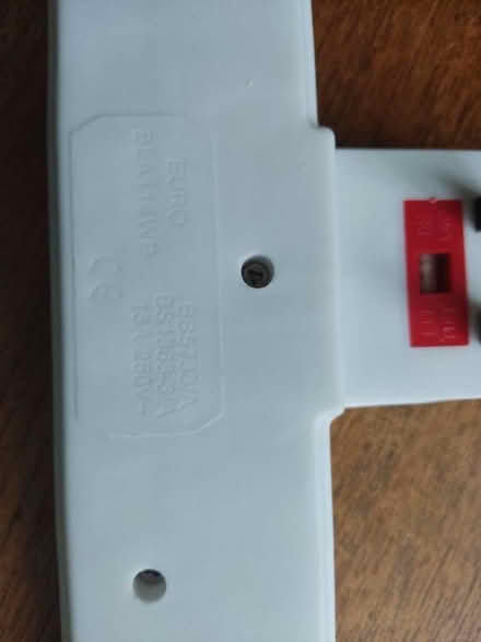 Photo of free Extension electrical 3 pin UK 4 gang socket (Sandilands CR0) #3