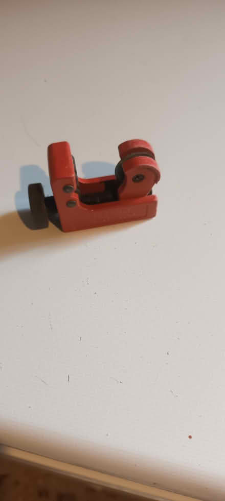 Photo of free Pipe Cutter (Crawley RH11) #2