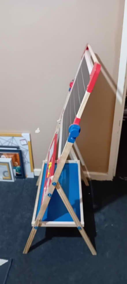 Photo of free Kids Easel (BD7) #1