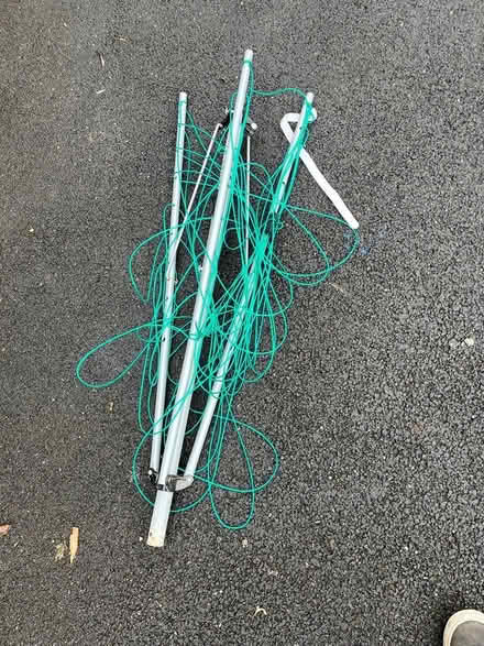 Photo of free rotary clothes line (Frome centre) #1