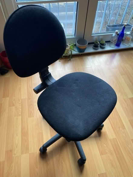 Photo of free Basic office chair (Port of Rosyth KY11) #1